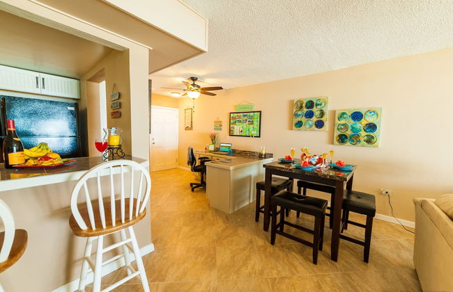 Gorgeous Ocean Views! Welcome to Bella Breeze! BeachFront 2BR 2BA - Photo 6