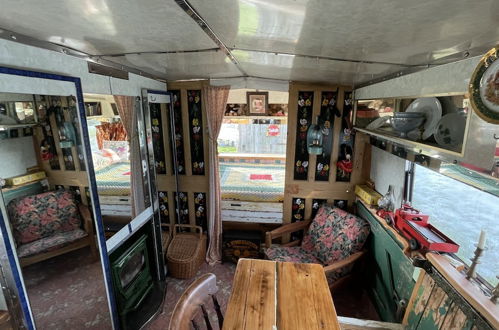 Photo 8 - 2 x Double Bed Glamping Wagon at Dalby Forest