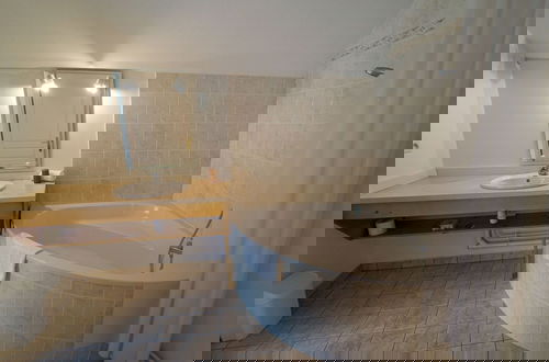 Foto 8 - Holiday Home in Haute-savoie Near Lake Annecy