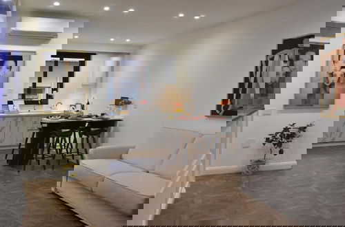 Photo 15 - Gloden House Apartments