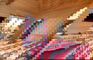 Foto 2 - Beautiful Chalet With Sauna and Private Pool