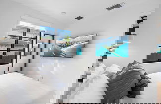 Photo 2 - Lux Retreat By Renzzi