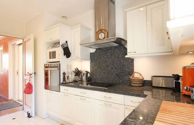 Vibrant Holiday Home With Private Pool - Foto 8