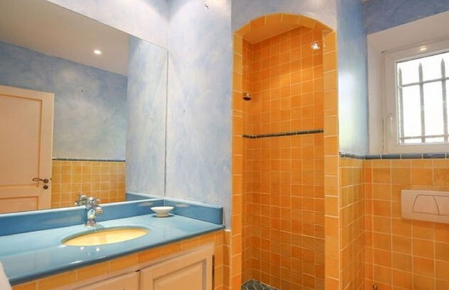 Vibrant Holiday Home With Private Pool - Foto 13