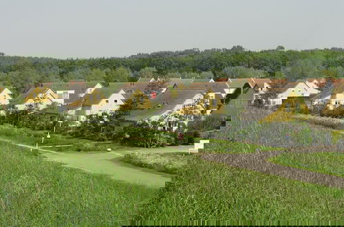 Foto 13 - Holiday Home in Zeeland With Spacious Garden