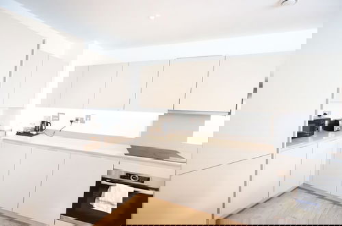 Foto 15 - Luxury London Apartment With 5 Bedrooms