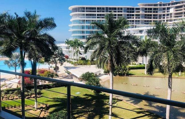 Aria Ocean Beachfront Condos - Foto 19