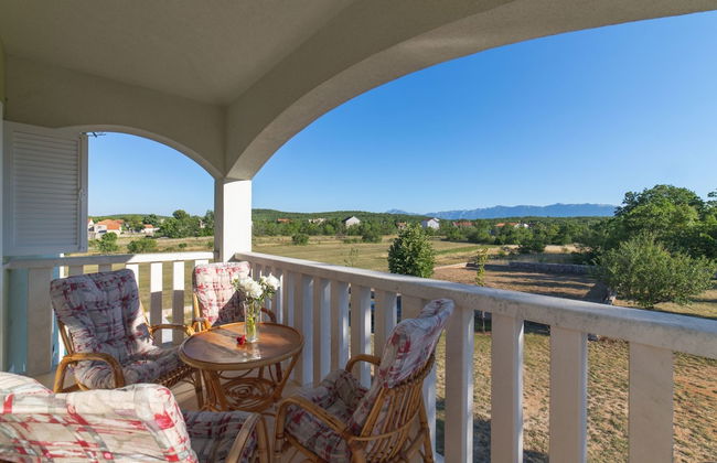 Idyllic Getaway Lovrec Villa With Pool - Photo 19