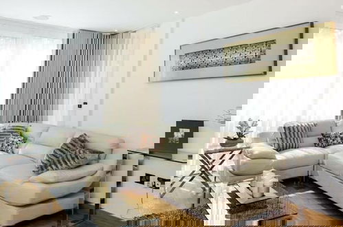 Foto 9 - Charming 3 Bedroom Apartment in Central London