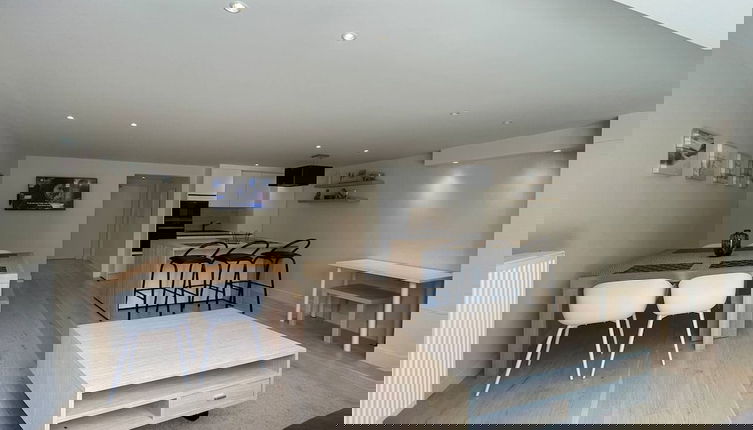 Foto 1 - Modern Flat With Garden