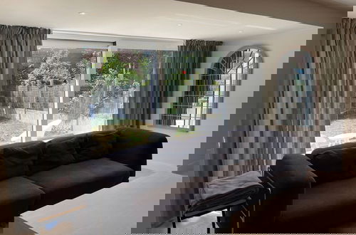 Foto 17 - Modern Flat With Garden