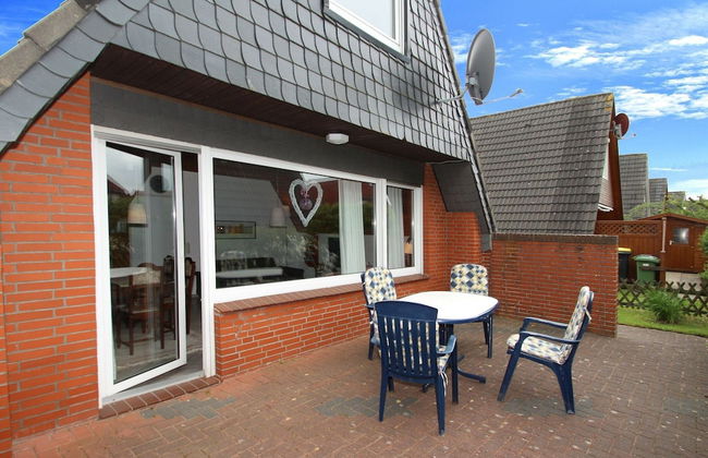 Ferienhaus Toms Hutte mit Terrasse in Dornum - Foto 11