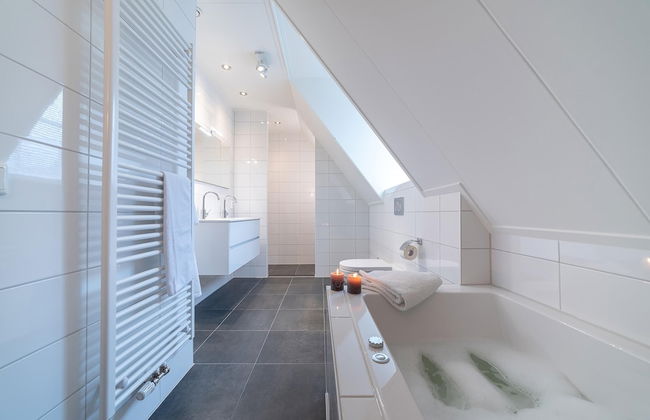 Luxury 8-person Wellness Villa With Sauna and Outdoor hot tub is Unique - Foto 53