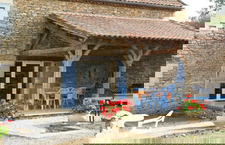Foto 1 - Spacious Holiday Home in Besse With Swimming Pool