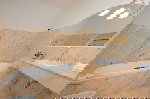 Foto 16 - Villa in Montemaggiore With Private Pool