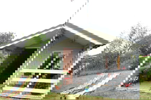 Foto 30 - Pretty Bungalow in Wrzosowo With Garden