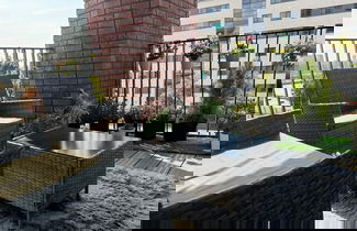 Foto 1 - London City Chic Apartment With 3 Bedrooms