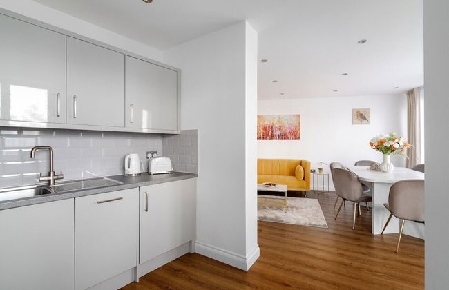 Elegant Spacious Luxury 2 bed Apartment Sleeps 6 - Foto 20