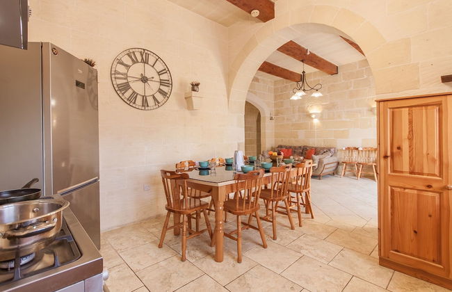 Centre Island Gozitan Farmhouse & Pool - Foto 28