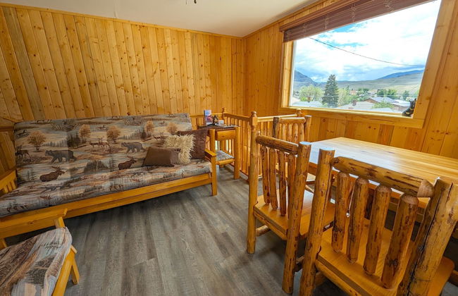 Yellowstone's Treasure Cabins - Foto 75