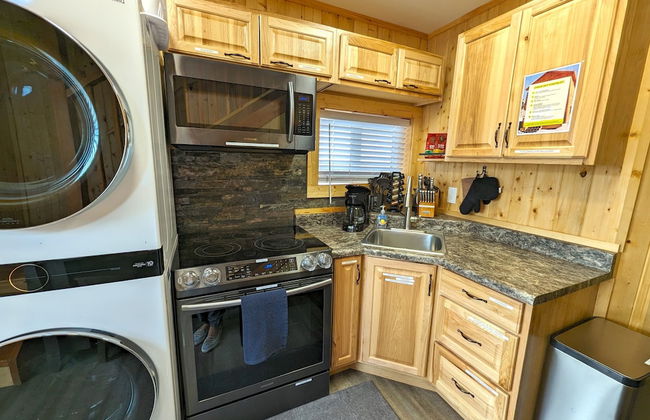 Yellowstone's Treasure Cabins - Foto 56