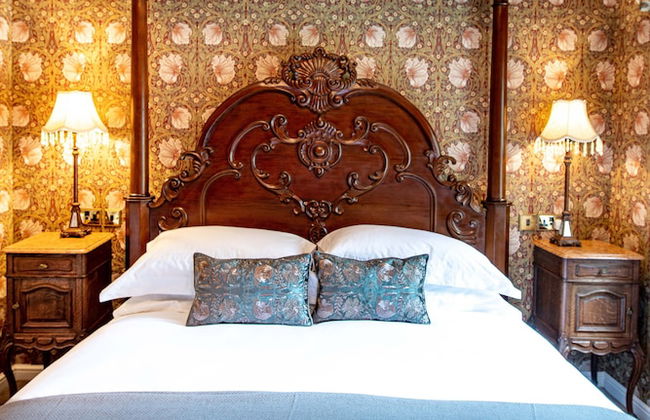 Melville Castle - Photo 3