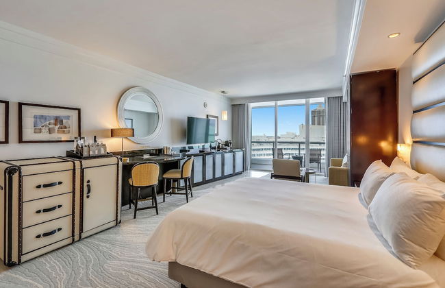 Residences at Fontainebleau Miami - Photo 37