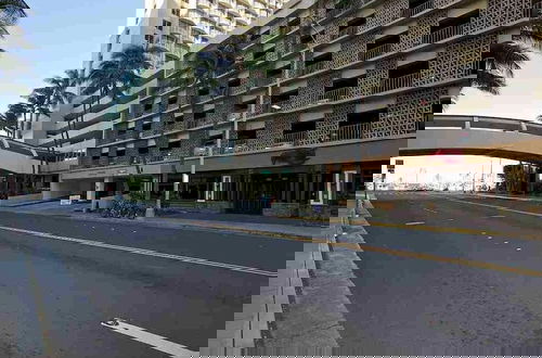 Photo 74 - Ilikai Marina One Bedroom Harbor View Condos - Walk to Ala Moana Beach Park!