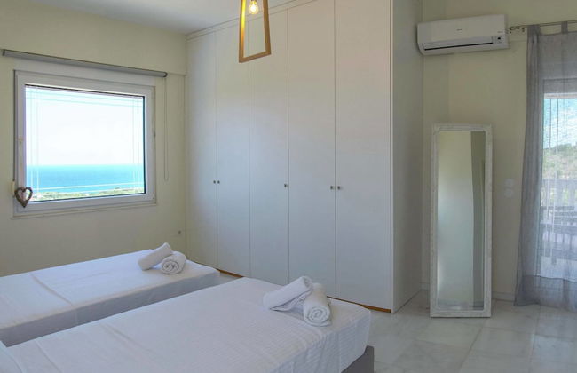 Infinity Pool Villa With Sea Views Near Rethymno City & Beach and Shaded BBQ - Photo 9