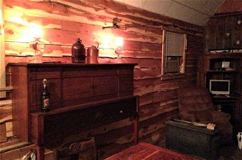 Foto 17 - Hickory Hill Cabin Rentals