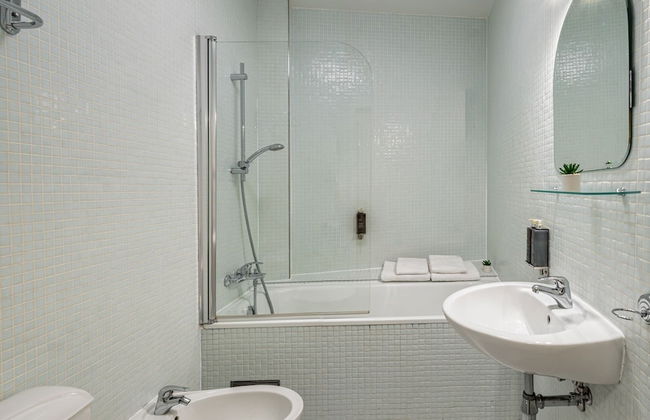 7 Tales Apartments by Adrez Living - Foto 45
