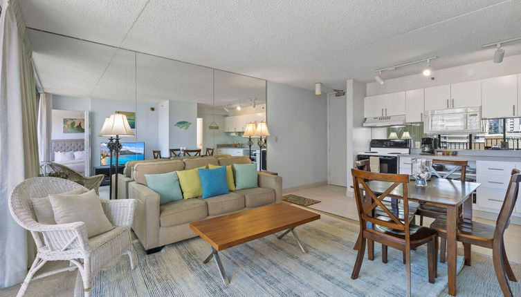 Foto 1 - Light & Airy Waikiki Condo with Private Lanai and FREE Parking! by Koko Resort Vacation Rentals