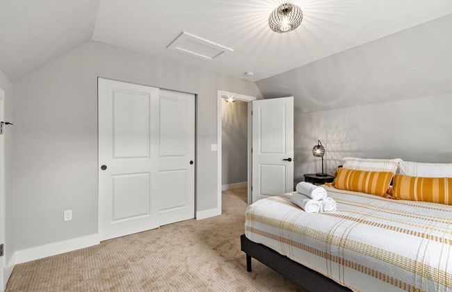 Spacious Downtown Apartment – Walk to Old Town Fc! - Foto 5