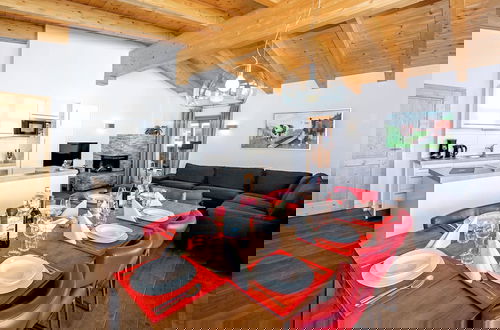 Foto 21 - Luxurious Apartment With Sauna, Garage, Roof Terrace