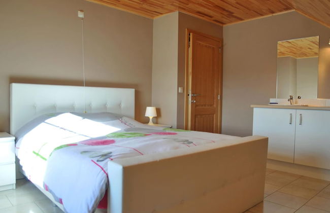 Modern Holiday Home in Somme-leuze With Garden - Foto 12