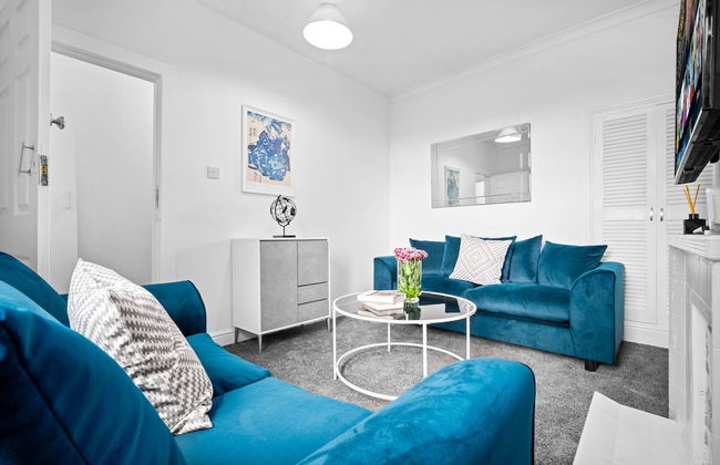 Cosy Three Bedroom Family Home With Garden - Foto 13