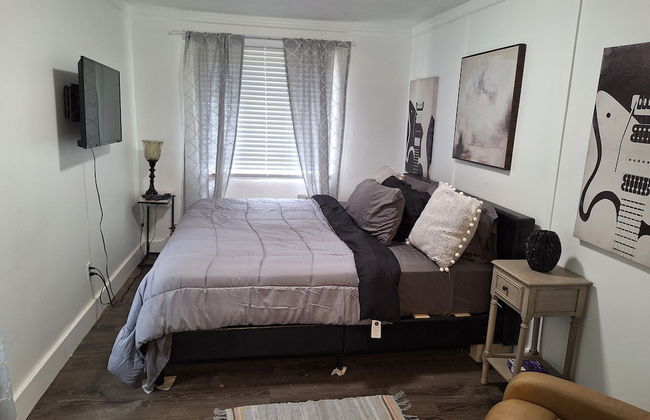 DOWNTOWN AT CUTE AND COZY - Foto 1