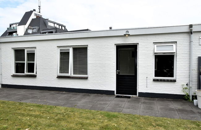 Holiday Home in Huisduinen Near the Dunes and sea - Photo 19