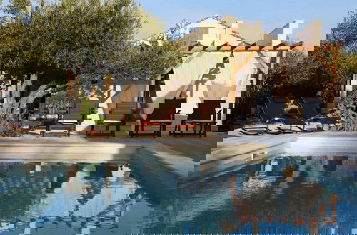 Foto 26 - Secluded Oasis With Pool, Outdoor Kitchen, & Landscaped Terraces