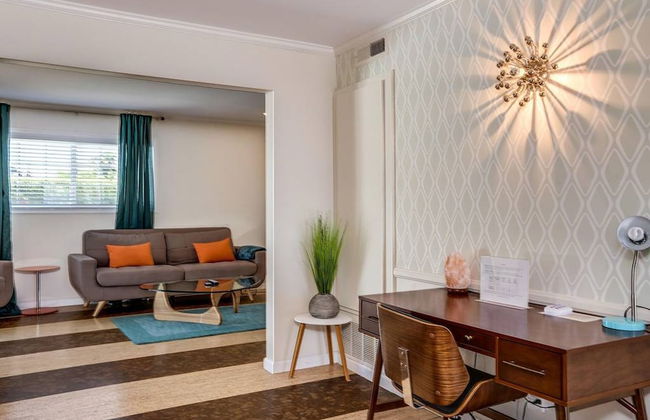 Relax at the 3BR Tranquil Oasis in Palm Springs - Foto 2