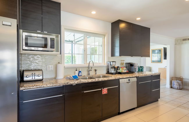 Relax at the 3BR Tranquil Oasis in Palm Springs - Foto 43