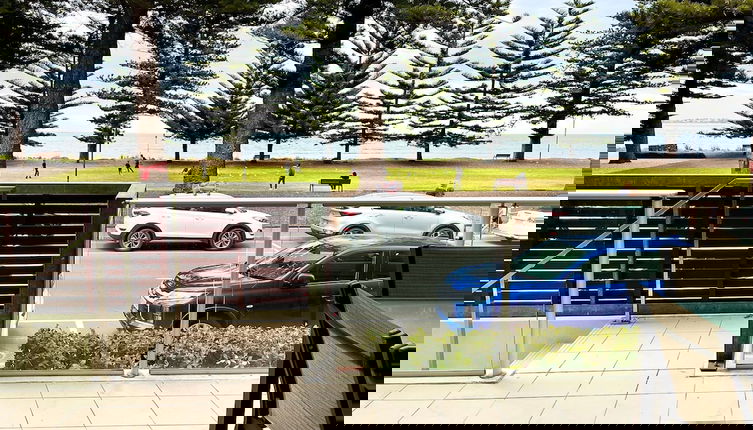 Photo 1 - Breeze Beachfront Apartment no 9