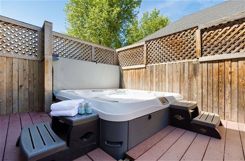 Photo 39 - The Magnolia House in Old Town - Private Hot Tub