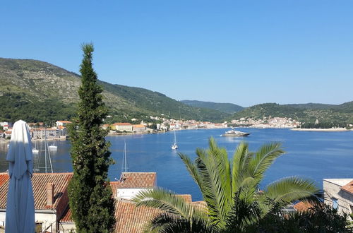 Photo 36 - Rustic Apartment in Vis With Terrace