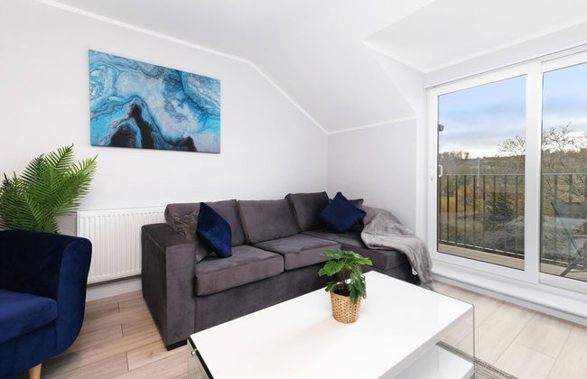 2 Bdrm Penthouse with parking Wycombe - Foto 67
