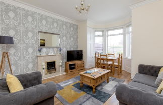 Photo 1 - 414 Spacious 2 Bedroom Ground Floor Apartment Near Leith