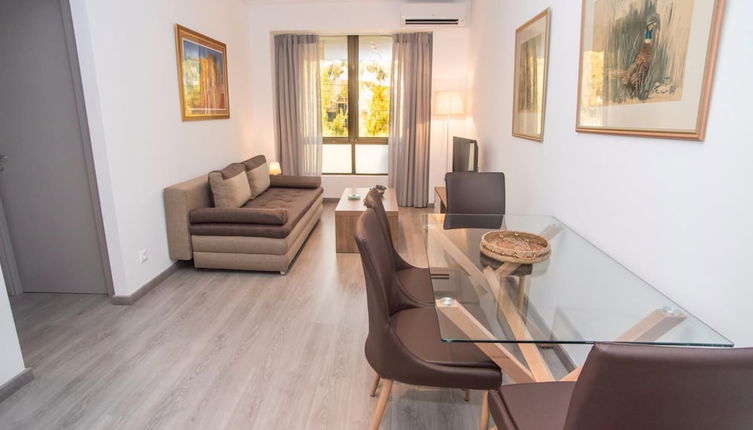 Foto 1 - Beachside Bliss Central 1-bedroom in Glyfada