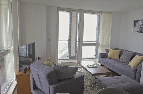 Photo 1 - 1 Bed Penthouse Waterfront South Parking 10th F