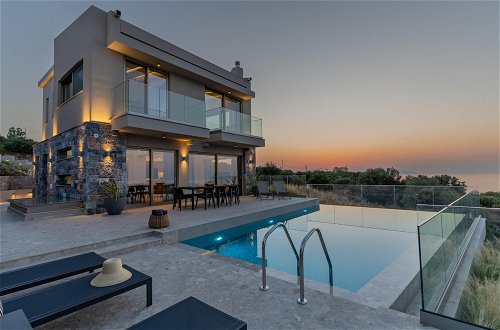 Photo 1 - Villa Onyx - With Private Heated Pool