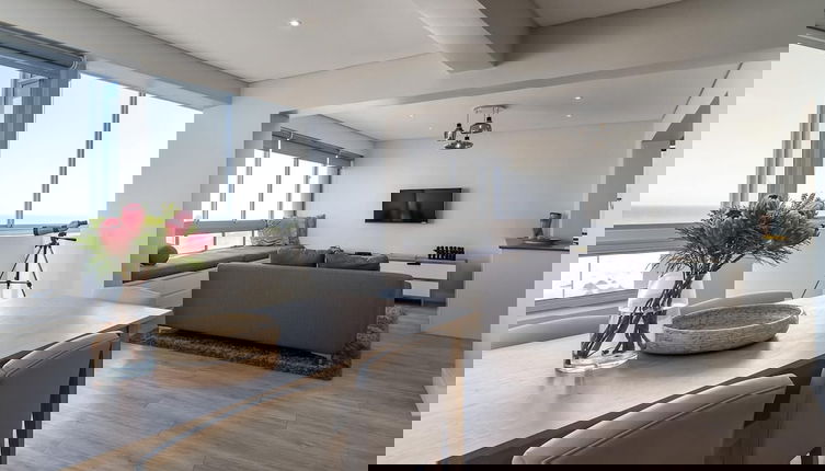 Foto 1 - Ocean Front Apartment w Sea Views Pleasant Ways